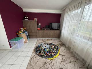 Dit aangename 2-slaapkamerappartement is gelegen in een kleine en rustige residentie, zonder bijkomende kosten. Ideaal voor wie comfortabel...