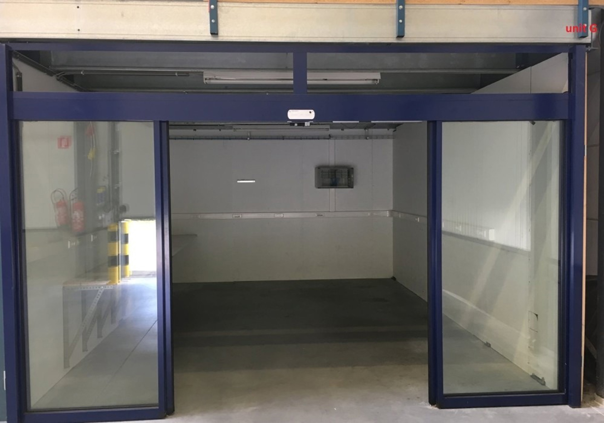 Kantoor 525m² met opslagplaats 144m²  vlakbij afrit de E34. - foto 4