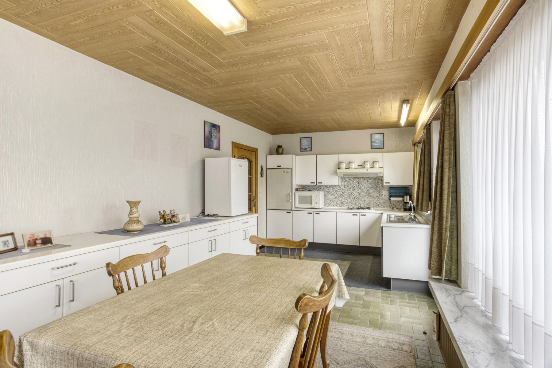 Rustig gelegen gezinswoning (3slk) met ruime bergkelders - foto 5