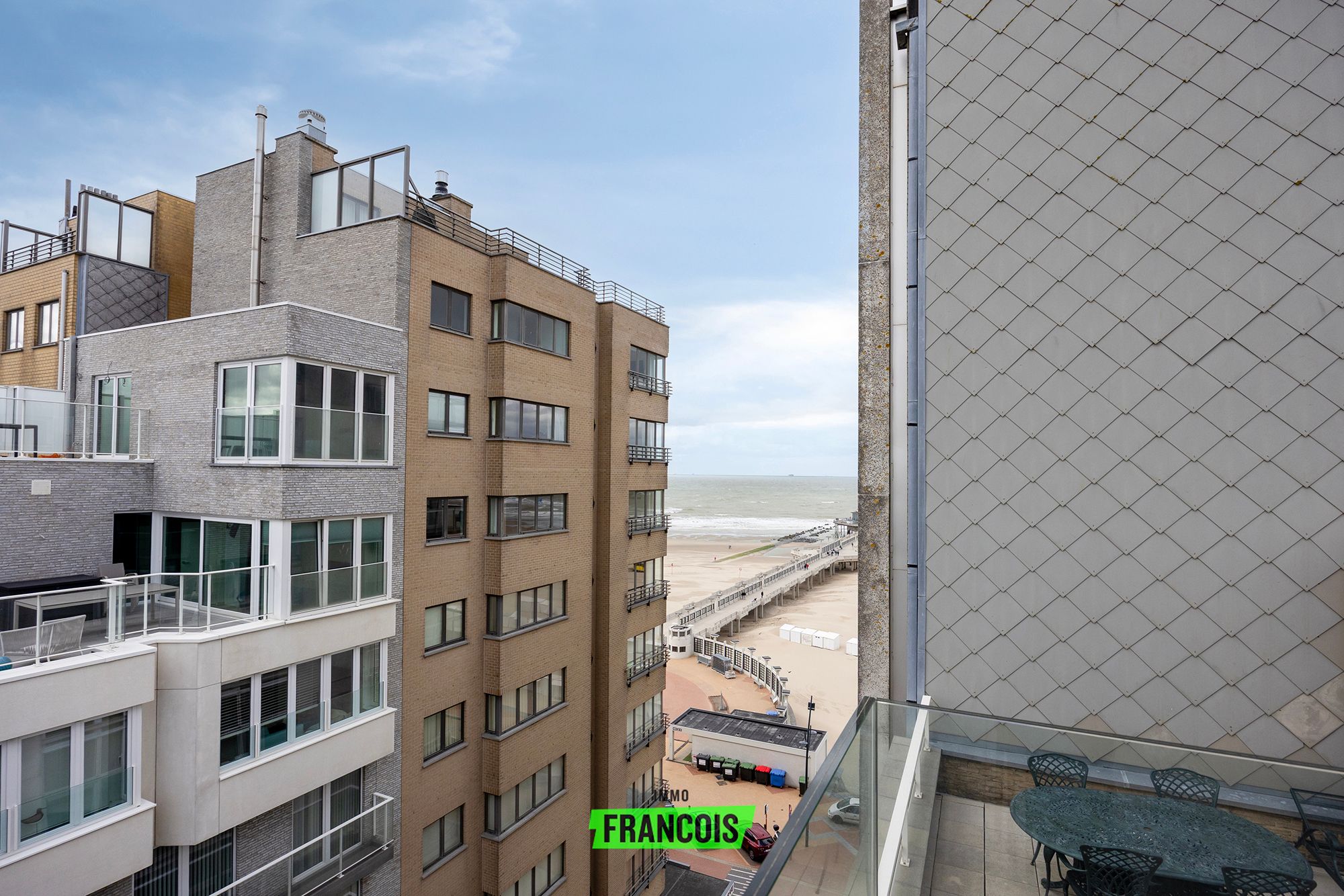 Wonen in stijl: penthouse met zicht op zee en de iconische Pier van Blankenberge - foto 1