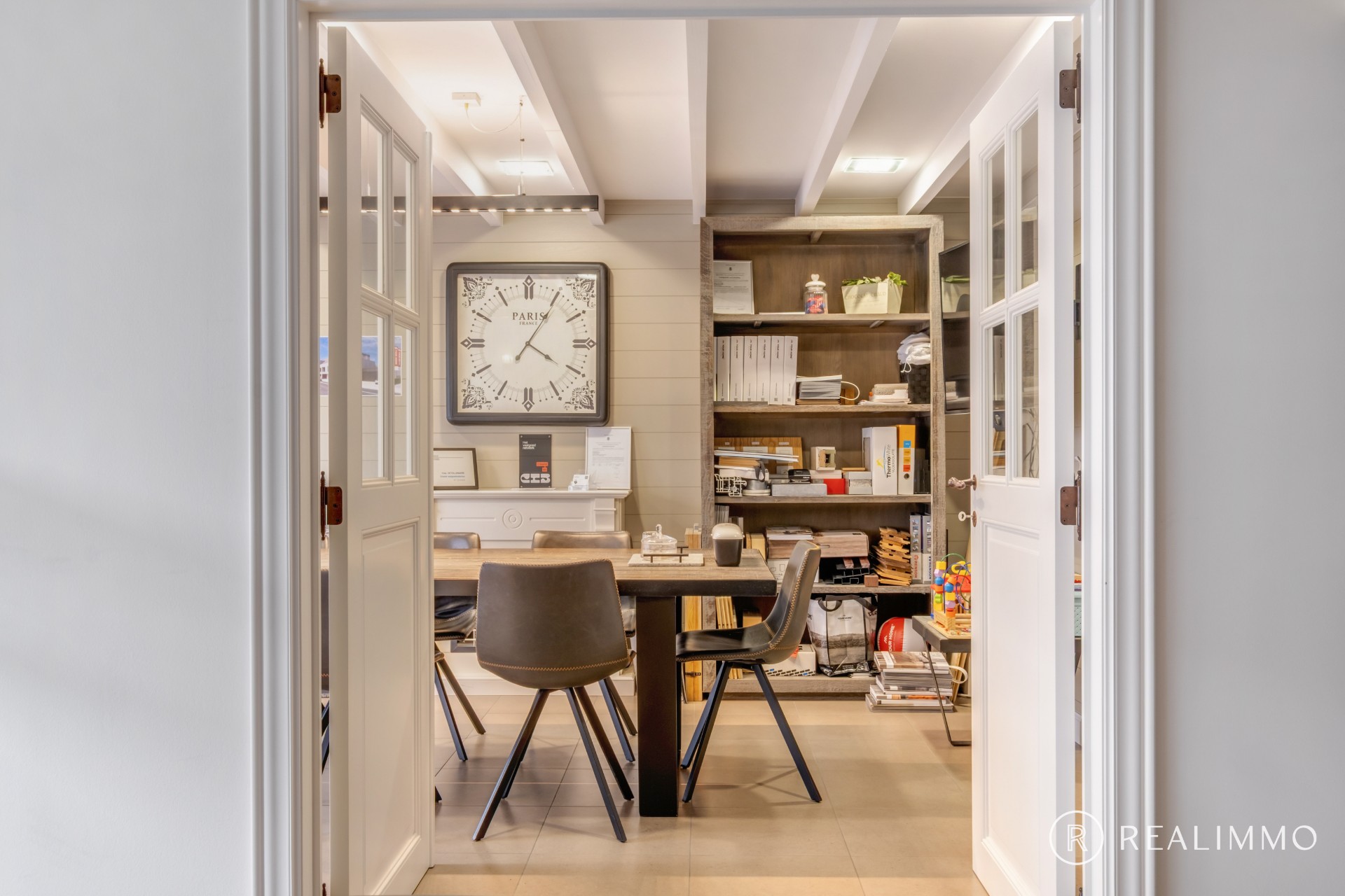 Ruime en veelzijdige handelsruimte met sterke zichtbaarheid in regio Waregem - foto 4