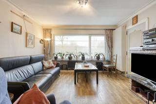 In de Nachtegalenlaan te Veurne vinden we deze ruime halfopen woning met 4 slaapkamers, gelegen op een perceel van 558 m². De woning bevindt zich...