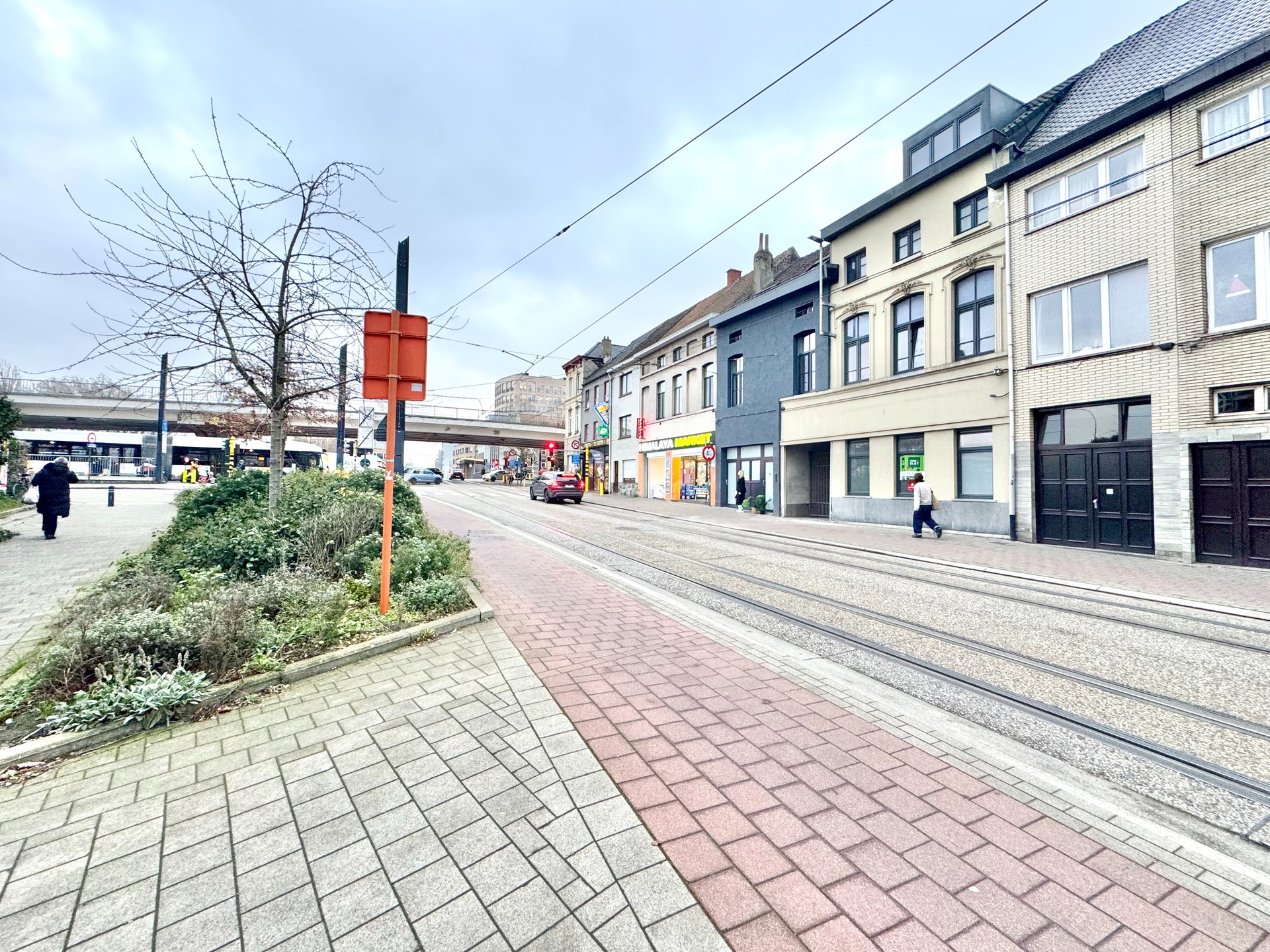 GELIJKVLOERS APPARTEMENT| 2 KAMERS | 1 PARKEERPLAATS | TERRAS - foto 5