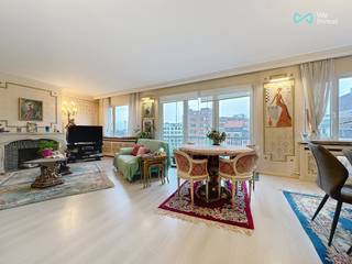 Ruim appartement met 5 slaapkamers in Schaarbeek – 220 m² – Zuidwest terrassenTe koop in Schaarbeek: ontdek dit lichte en ruime appartement van...