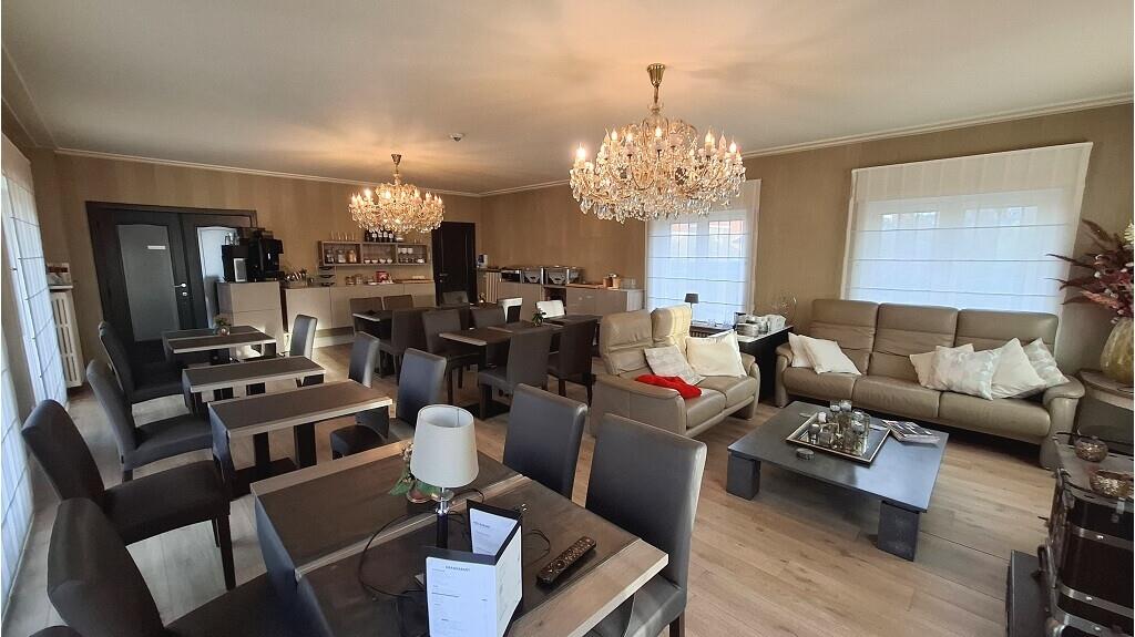 Bed and Breakfast met 8 kamers en Woonst te koop in Wenduine De Haan - foto 2