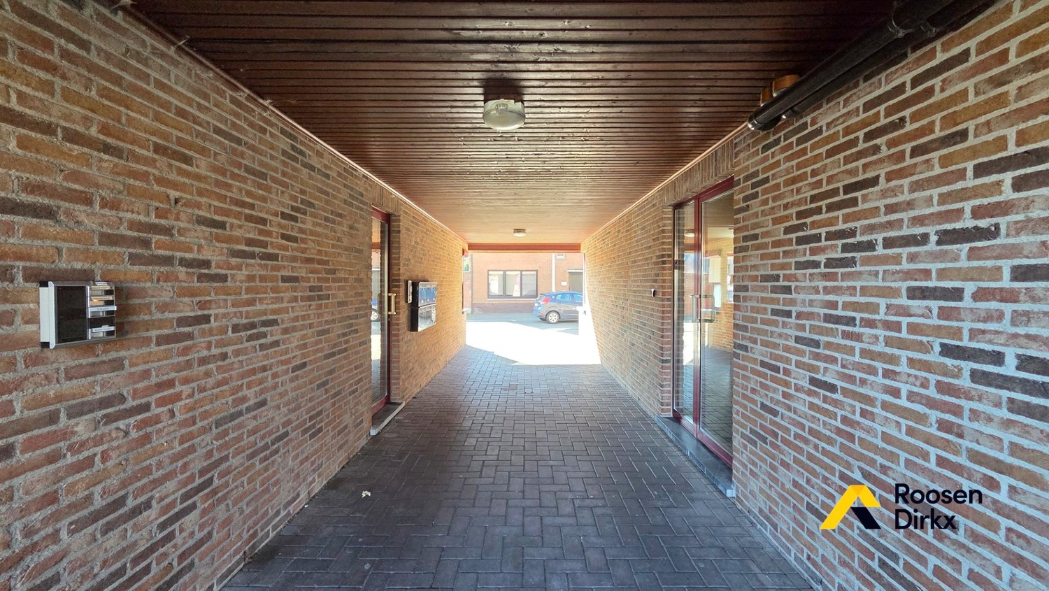 Degelijk appartement met 2 SK's in rustige buurt! - foto 4