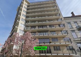 Gelegen in de Europese wijk van Brussel, op een steenworp afstand van de Europese instellingen, bieden wij een parkeerplaats nummer 9 aan in...