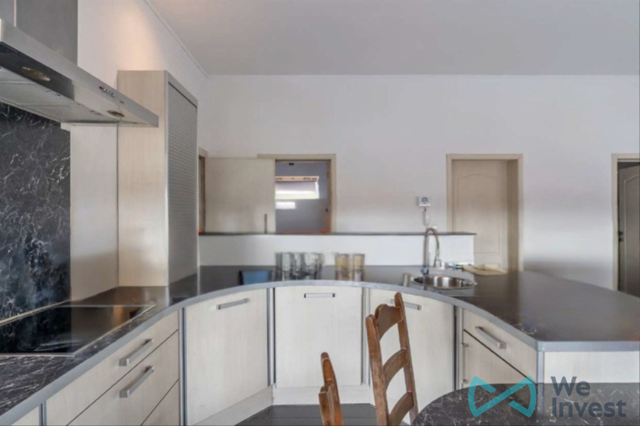 Net Appartement op 2de verdieping, 2 slaapkamers in centrum - foto 3