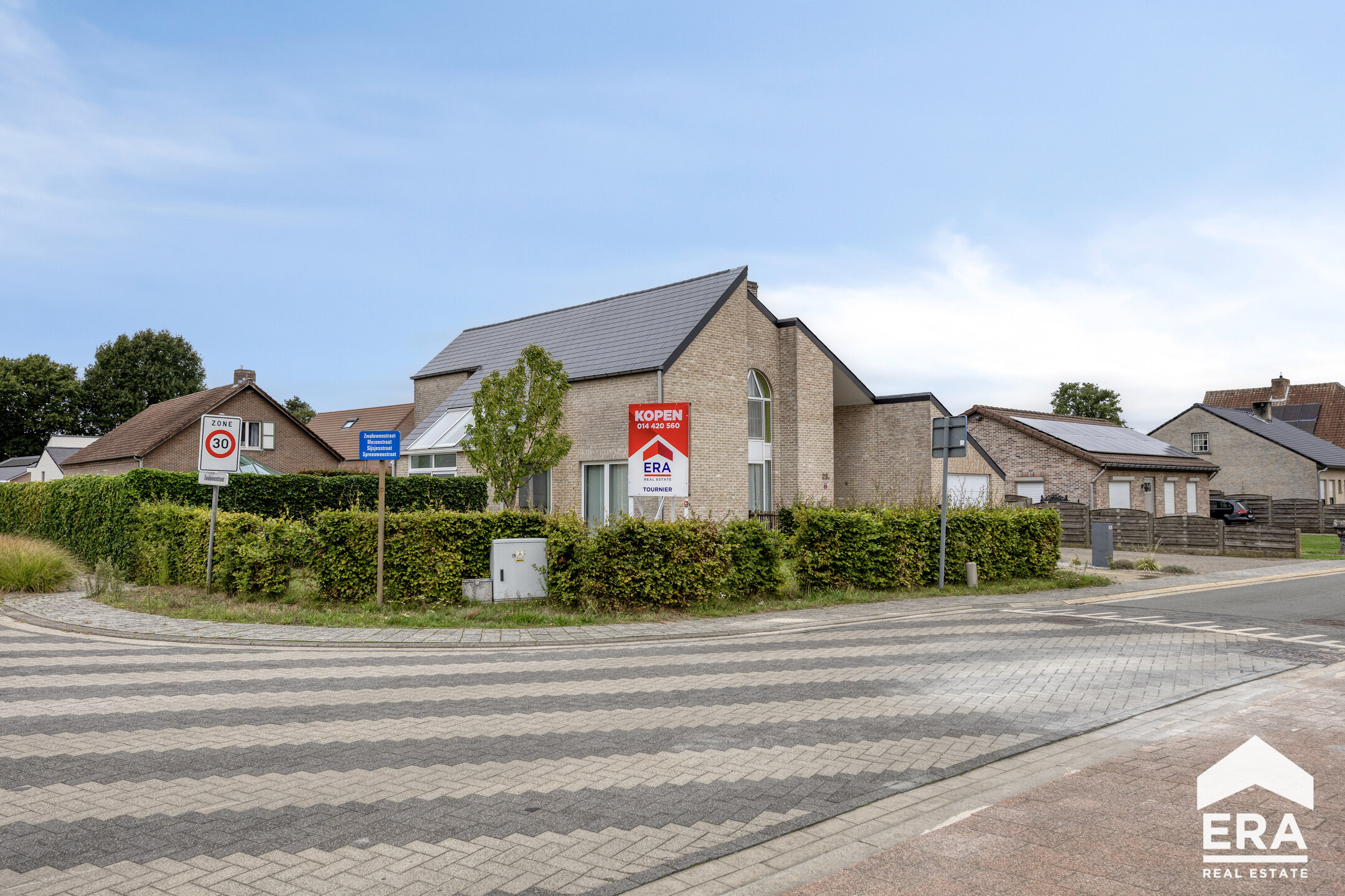 Instapklare ruime villa in een rustige woonwijk te Geel! - foto 3