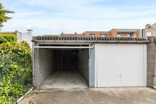 Blankenberge: Garagebox te koopIn de L. Nuytemanslaan 4 vinden we deze garagebox te koop. Deze is gelegen op wandelafstand van de Zeedijk. *...