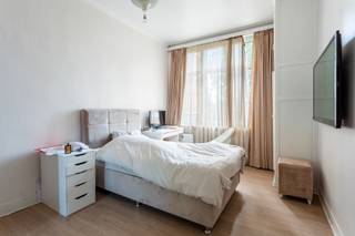 Op een zeer praktische locatie in de Residentie Van Ryswyck, een prachtig art deco gebouw met royale inkom in marmer, bevindt zich op de...