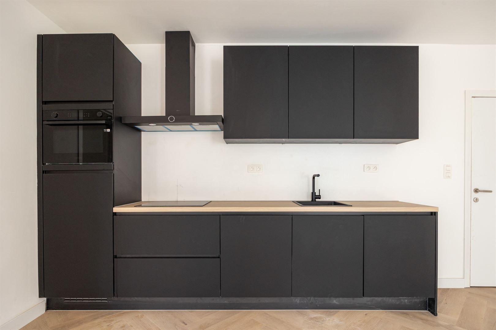 Lichtrijk renovatie appartement met 1 slaapkamer - foto 5