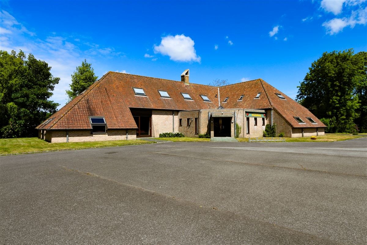 Maison à vendre à Oudenburg avec 6 chambres - photo 1
