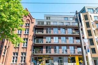 Dit top appartement is zeer centraal gelegen, in de Londenstraat aan het Eilandje.Hier kan je alle leuke terrasjes en restaurants aan het water op...