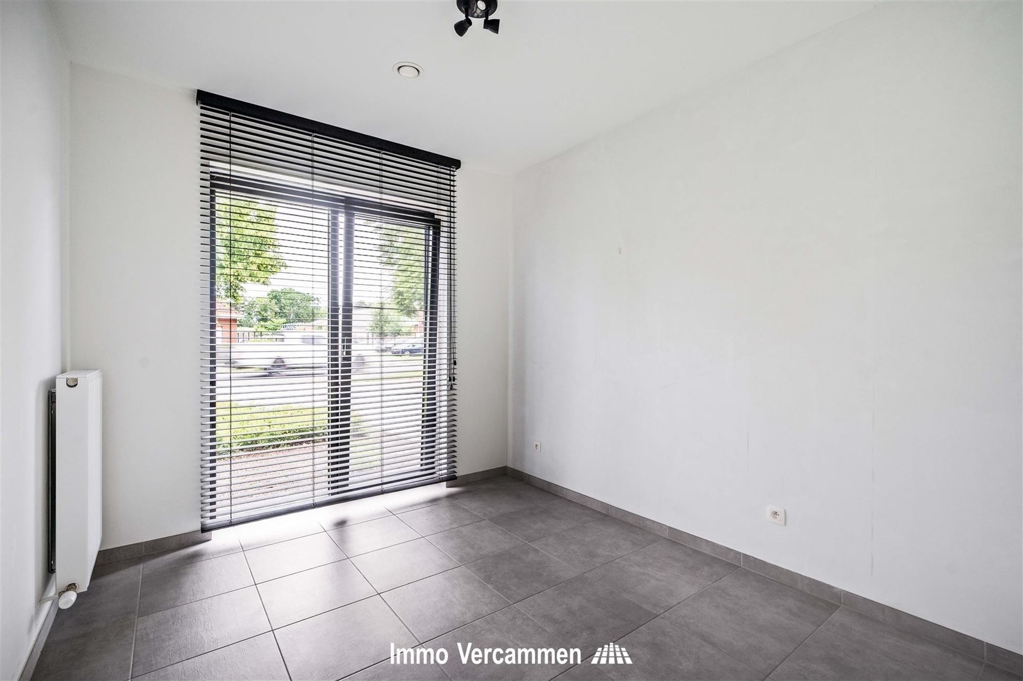 Gelijkvloers appartement met terras en autostaanplaats te Bonheiden - foto 5