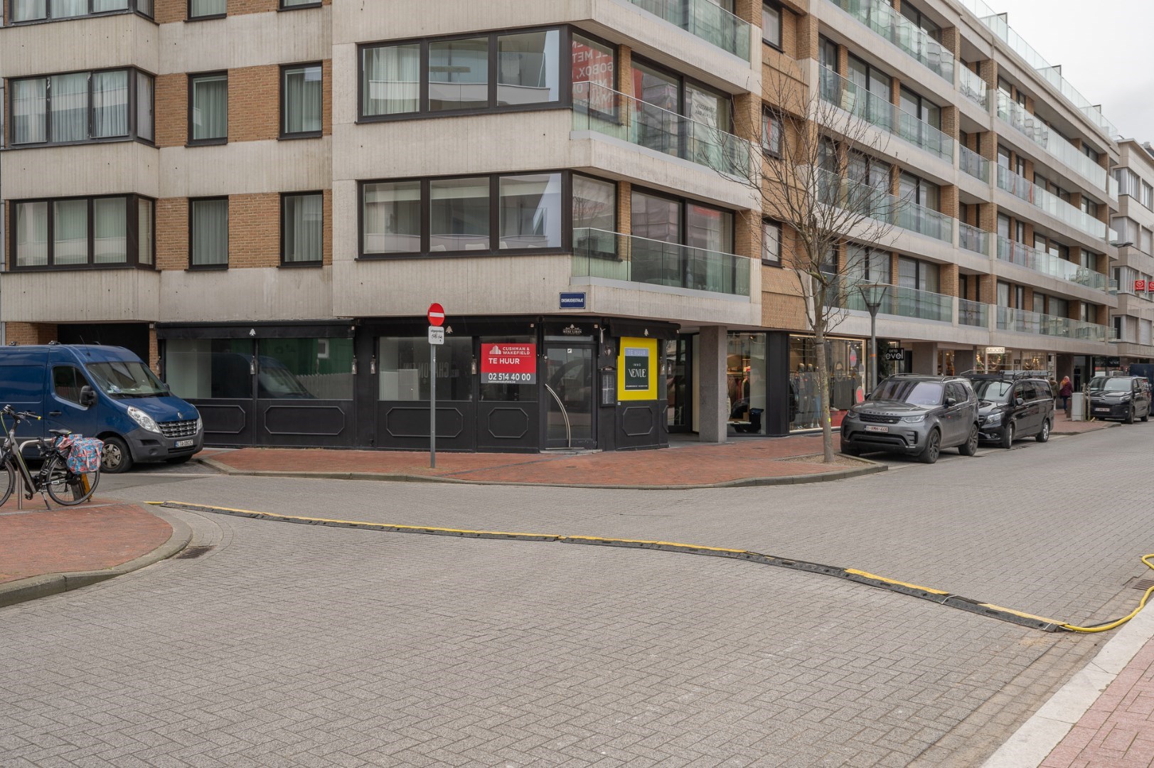 Corner commercial property at a prime location on Kustlaan 24, Knokke. - photo 2