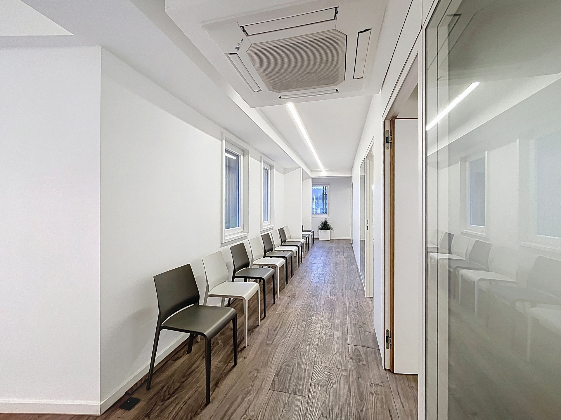 Veelzijdige kantoor/praktijkruimte op toplocatie - foto 3