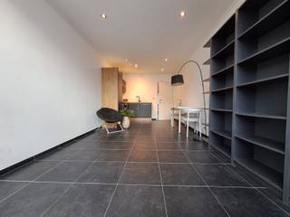 Deze kantoorruimte is voorzien van parking voor de deur, voorplaats die ook als wachtruimte kan dienen, 3 kantoorruimten waarvan 1...