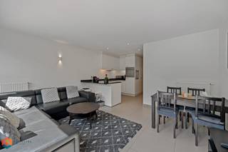 Op een uitstekende locatie te Terhagen/Rumst bevindt zich dit recent instapklaar appartement (2013) met 2 slaapkamers en terras. U bevindt zich...