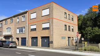 Vous êtes à la recherche d’un appartement prêt à emménager, situé dans un quartier calme mais central ?Ce charmant appartement au deuxième étage d’un...