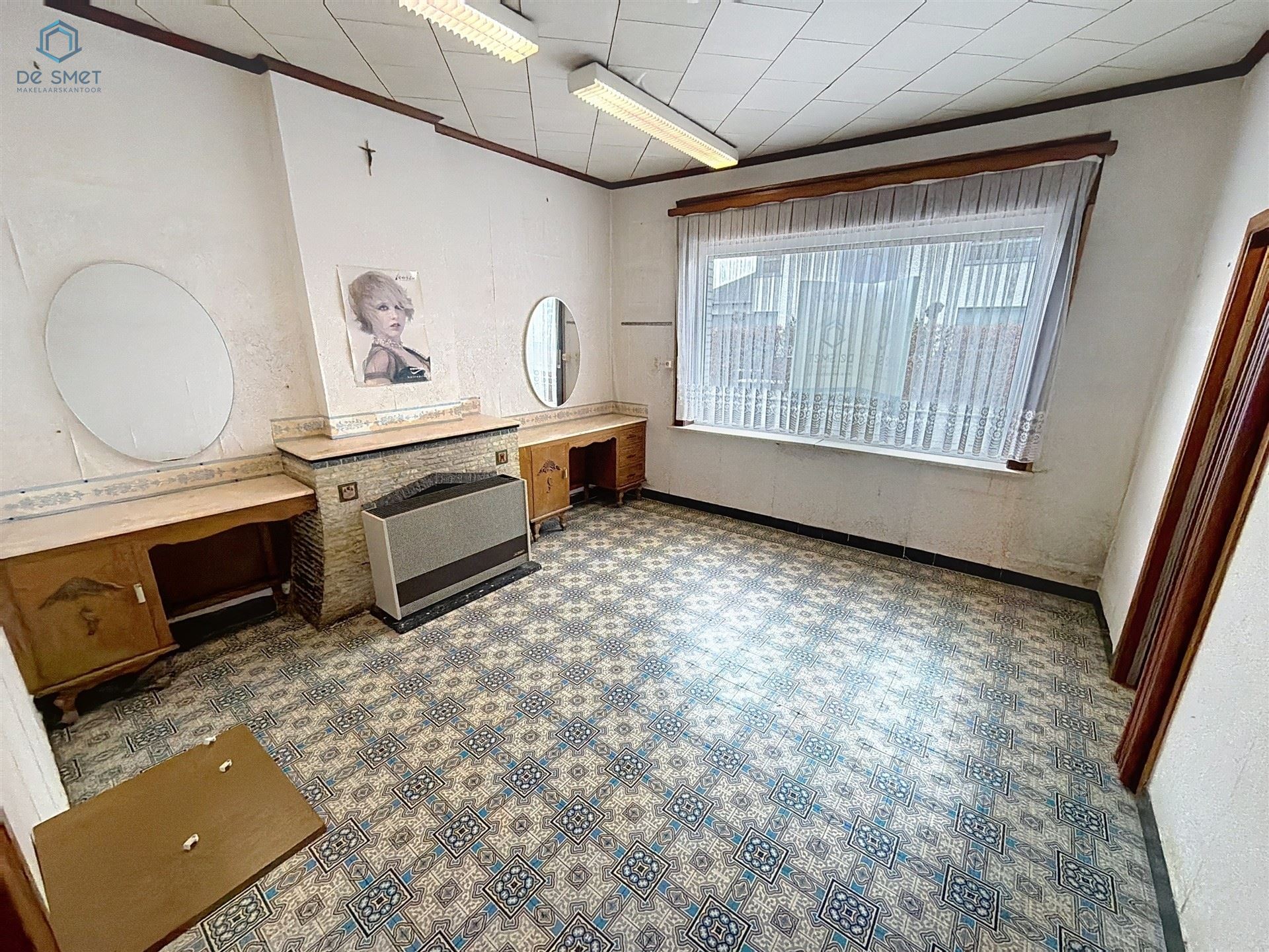 TE RENOVEREN WONING MET 3 SLAAPKAMERS, GARAGE EN TERRAS IN VIANE - foto 4
