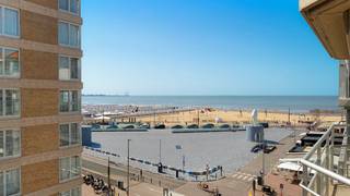 Dans un emplacement de tout premier ordre à Knokke-Heist, à proximité immédiate de la place emblématique du Rubensplein, se trouve cet appartement...