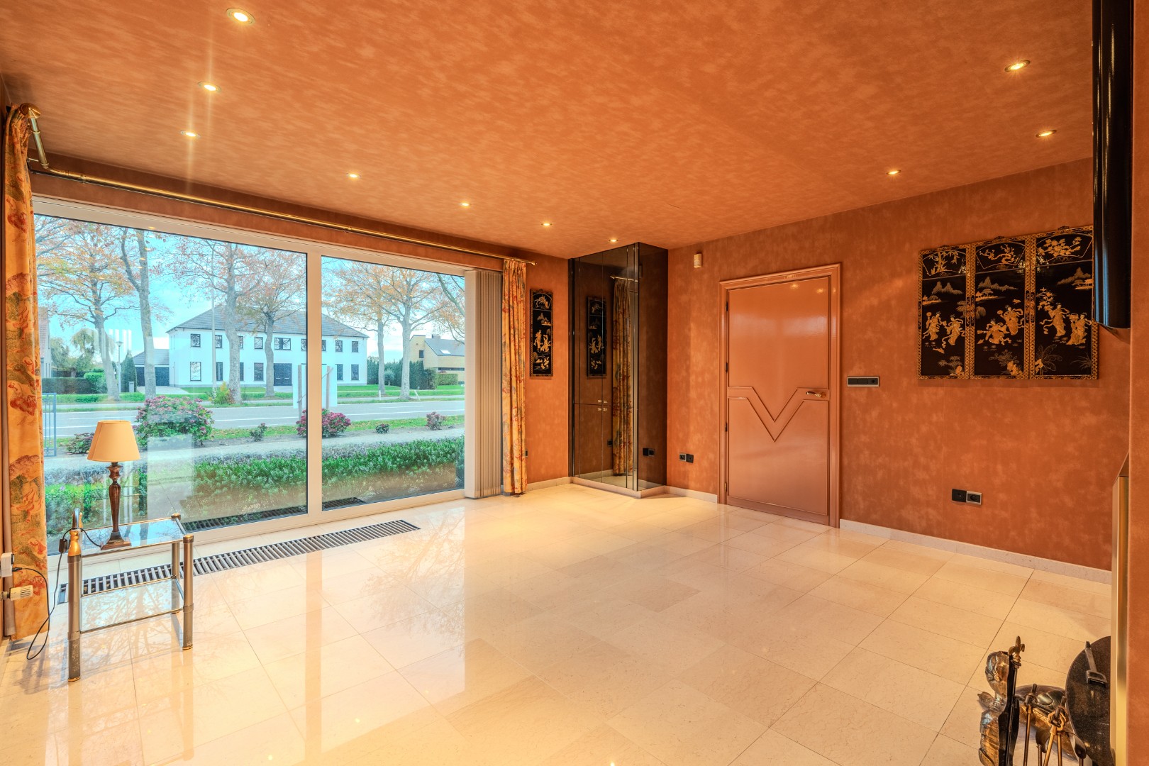 Uiterst ruime en kwalitatieve villa op toplocatie nabij het centrum van Maldegem - photo 5