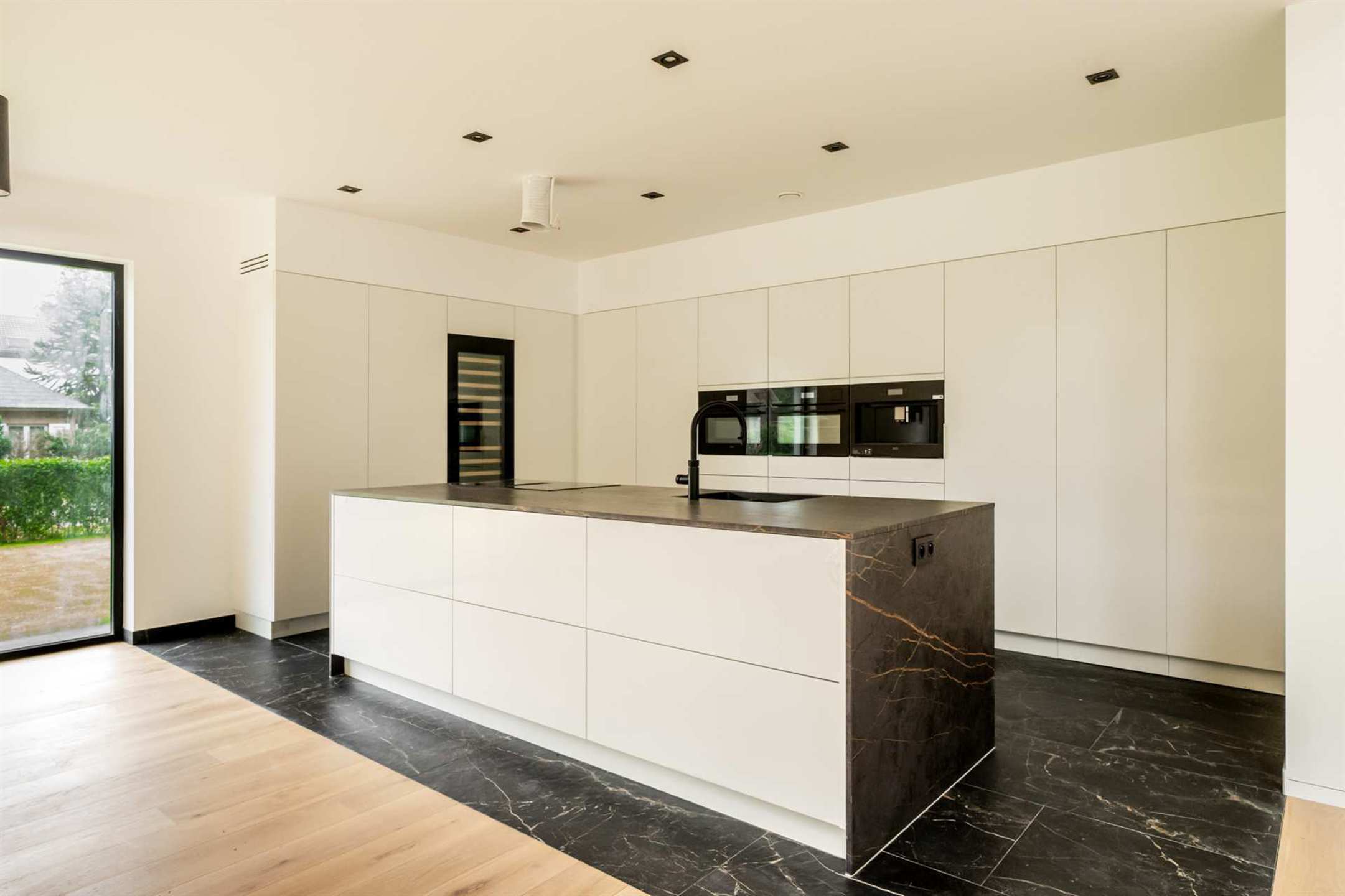 Luxueuze nieuwbouwvilla met zwembad - foto 5