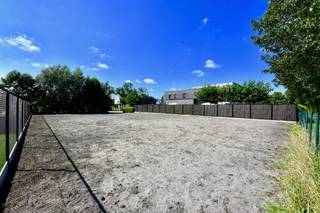 Deze bouwgrond met een oppervlakte van ca. 735 m² bevindt zich langs de Vlasstraat, op wandelafstand van het centrum van Eeklo. Dankzij de...