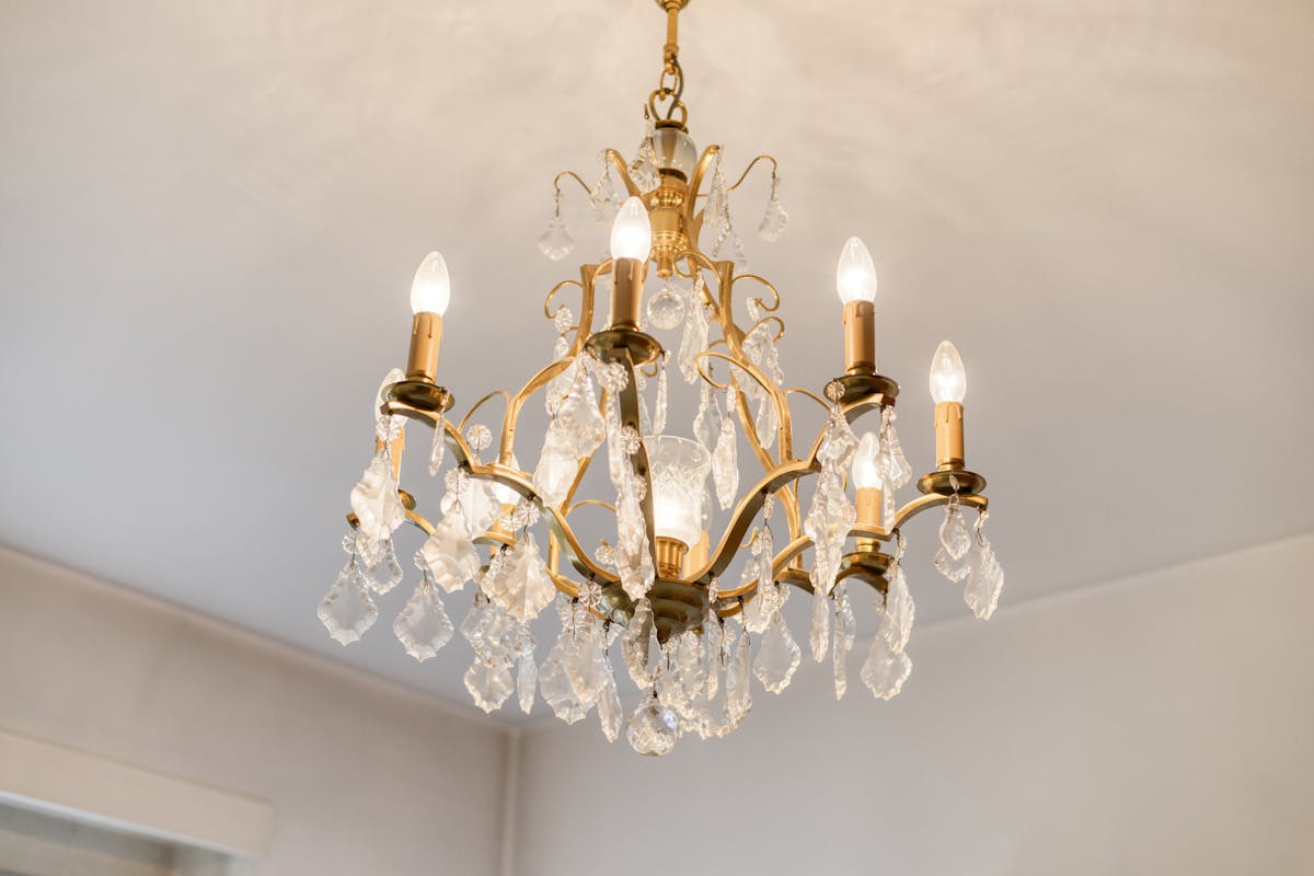 Te renoveren opbrengsteigendom met 3 appartementen en handelspand in Antwerpen - foto 3