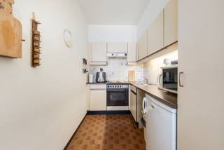 Dit gemeubeld appartement is gelegen op de derde verdieping van de residentie Trondjhem en beschikt over een oppervlakte van 76m². Er is een...