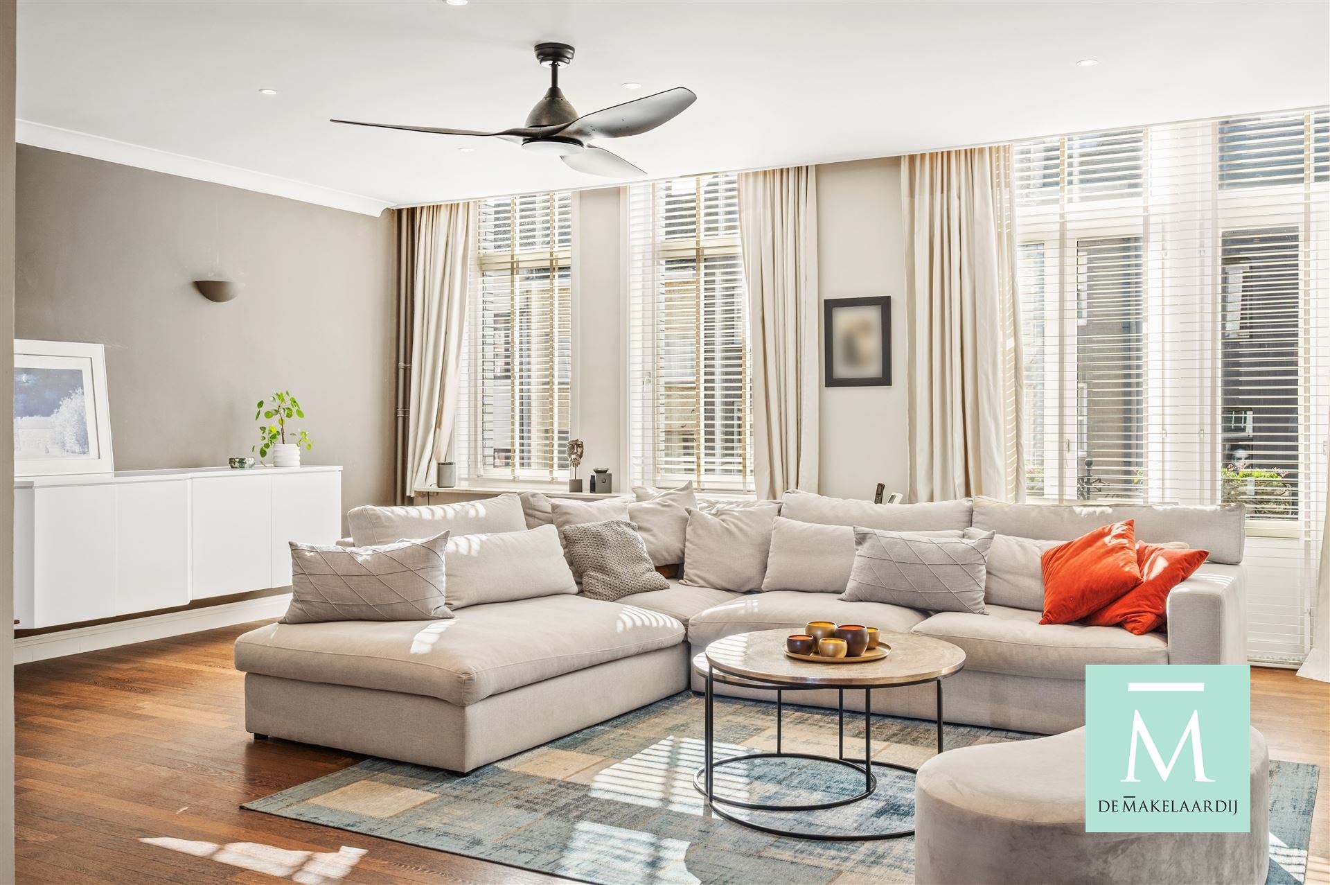 Prachtige handelswoning met overdekte garage nabij de vaart te Mechelen - foto 1