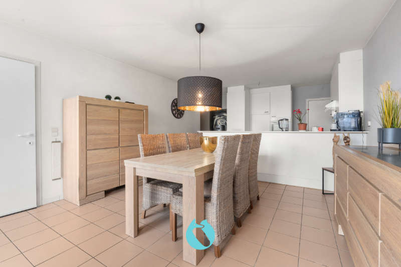 Gelijkvloers appartement met 2 slpks, tuin en garage - foto 4