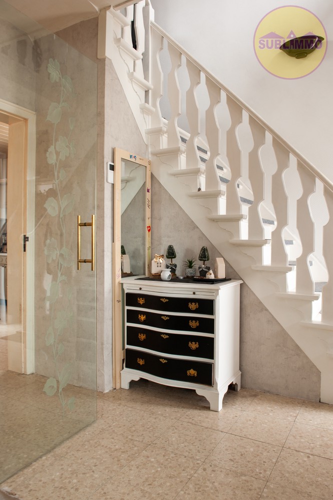 Halfopen bebouwing met 3 slaapkamers op een perceel van 1.147 m²  in Mol. - foto 2