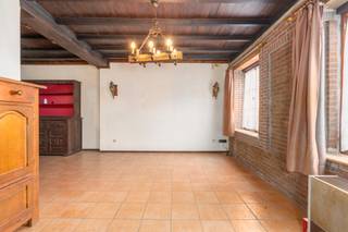 Te koop: ééngezinswoning in het centrum van Zaventem, op een goede locatie met alle voorzieningen vlakbij.Deze woning uit 1957 biedt een solide basis...