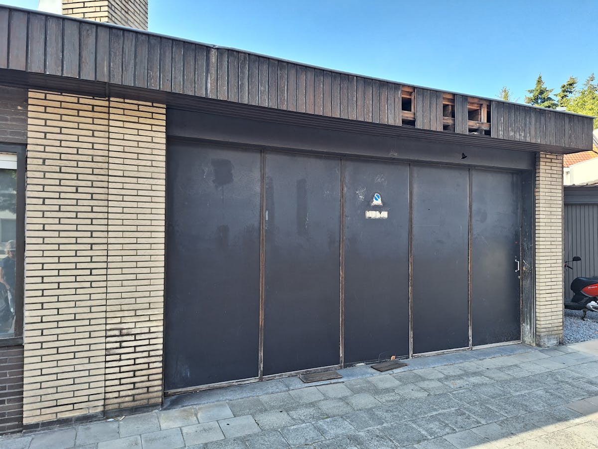 Warehouse of approx. 70 m² for rent near the center of Roeselare - photo 5