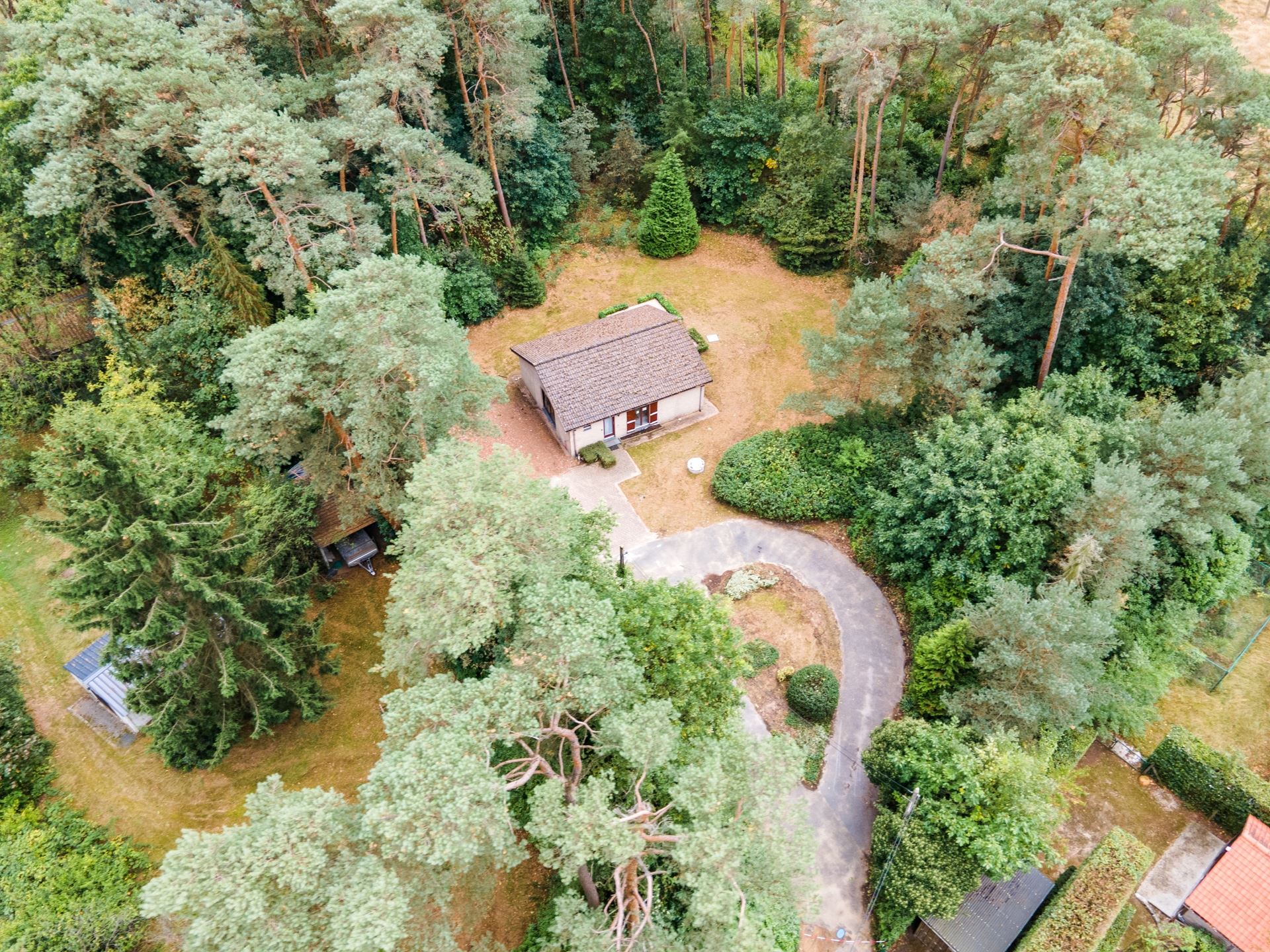 Chalet met ruim perceel in een bosrijke omgeving - foto 1