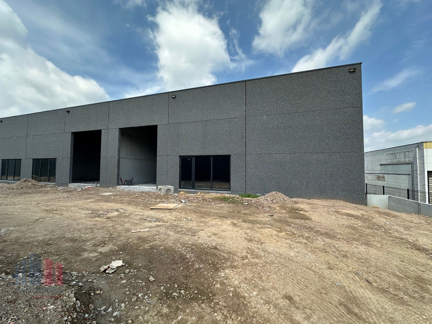 NOUVEAU DEVELOPPEMENT LE LONG LE Bd. DES ALLIES : 10 UNITES APD. 188 m² - photo 2