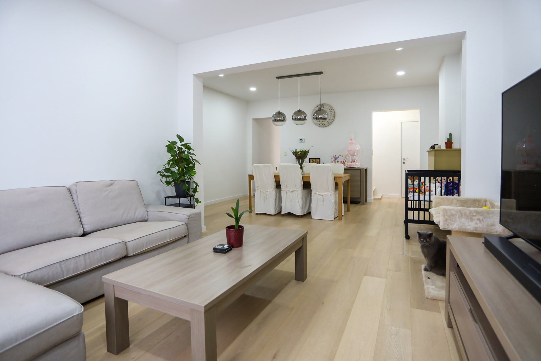 Gerenoveerde woning met 4 slpks en tuin - foto 4