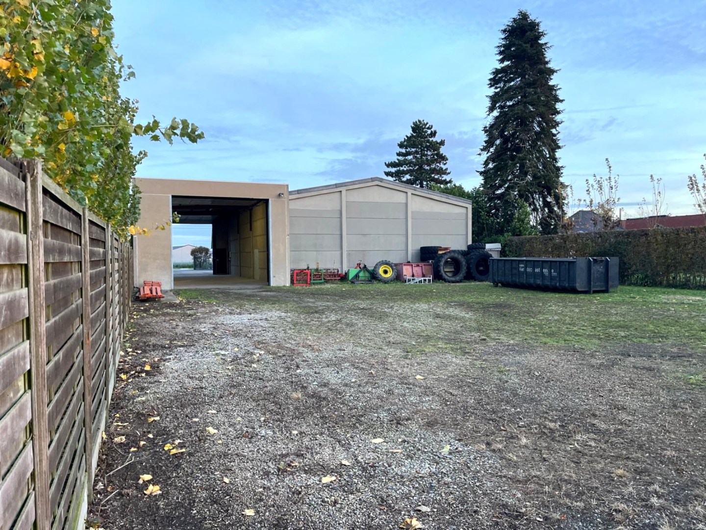 LOODS (137m²) MET TERREIN (546m²) TE HUUR TE MEULEBEKE - foto 5