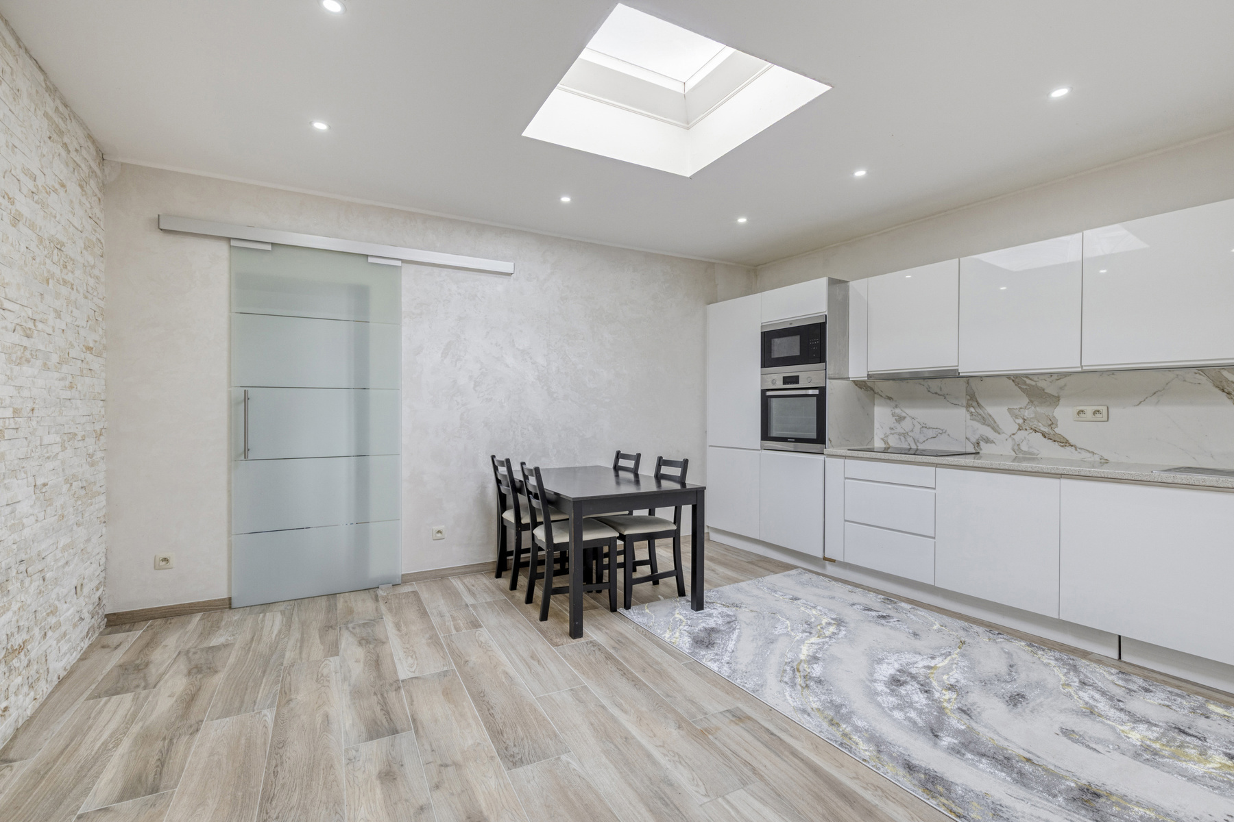 Gerenoveerd 1-slaapkamerappartement in centrum Vilvoorde - foto 3