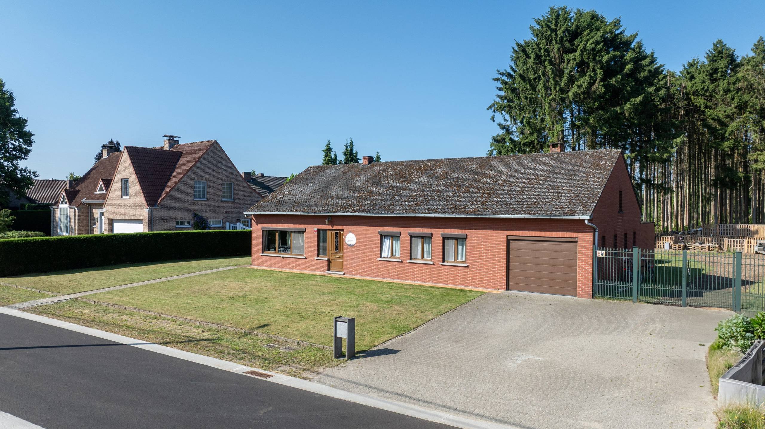 Te renoveren landelijke woning te Mol op 3.539m² - foto 1