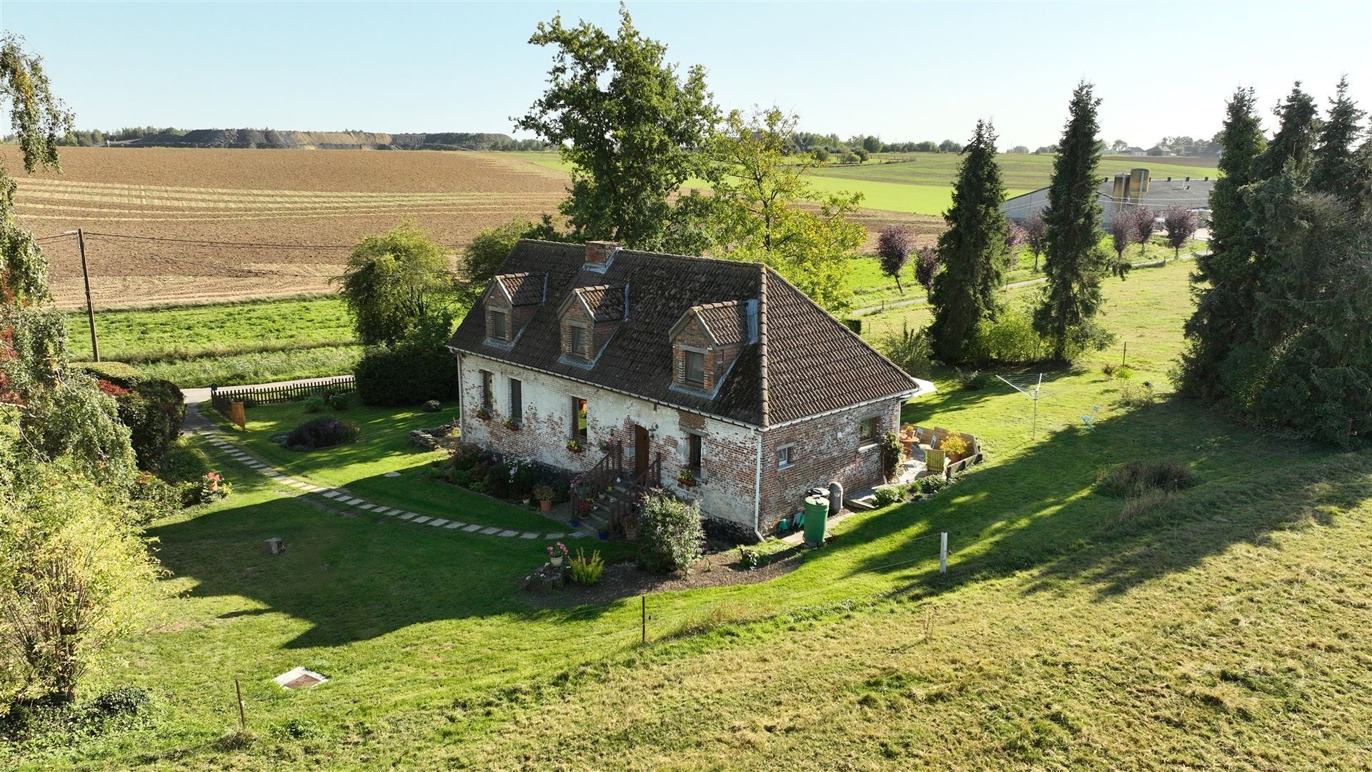 SOUS OPTION Très belle fermette avec grange  - photo 2