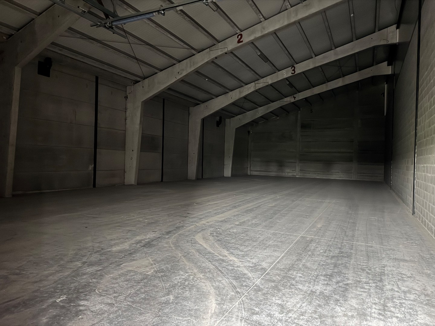 Commercial for rent in Kortemark - photo 2