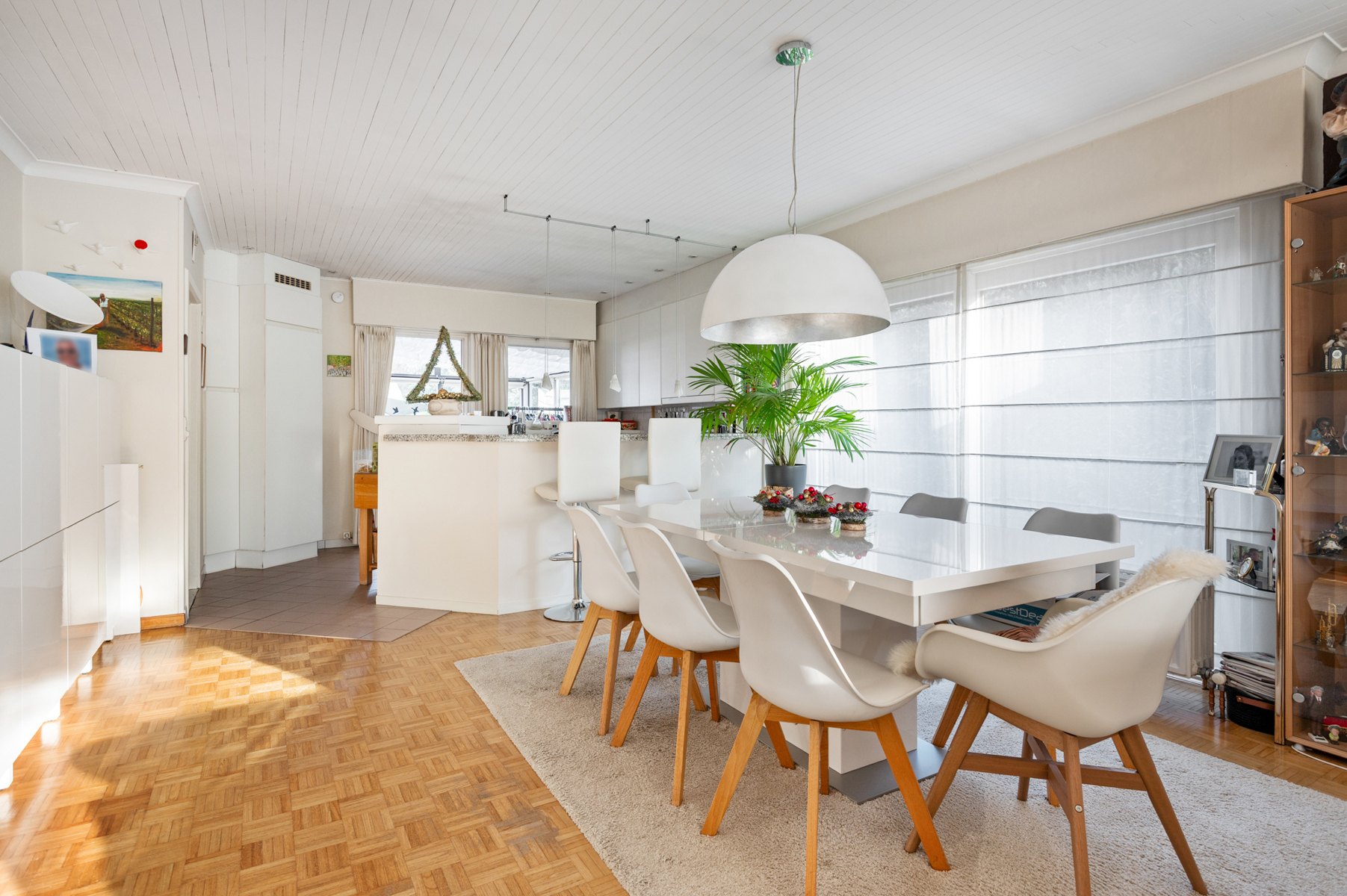 Lichtrijke woning met veranda in rustige locatie "Het Veld" - foto 4