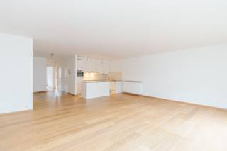 In de luxueuze Residentie Het Binnenhof in Boechout bevindt zich dit energiezuinige en uitstekend onderhouden appartement met een rustig,...