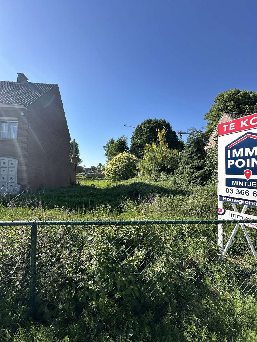 Zuidgerichte bouwgrond voor halfopen bebouwing - foto 2