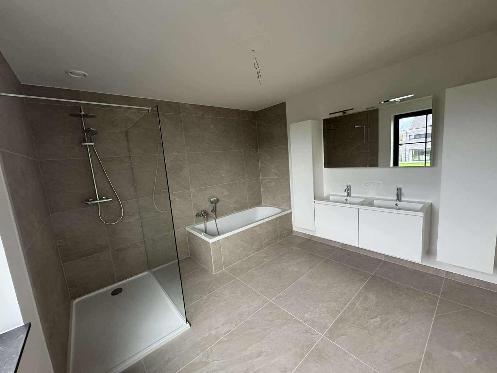 Nieuwbouw woning te huur in Ophasselt - foto 5