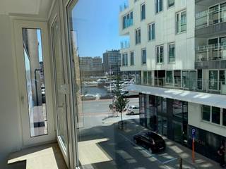 In deze rustige residentie vindt u dit mooie, lichtrijke appartement, vlak aan de jachthaven.Appartement - ongemeubeld - bestaat uit: inkom,...
