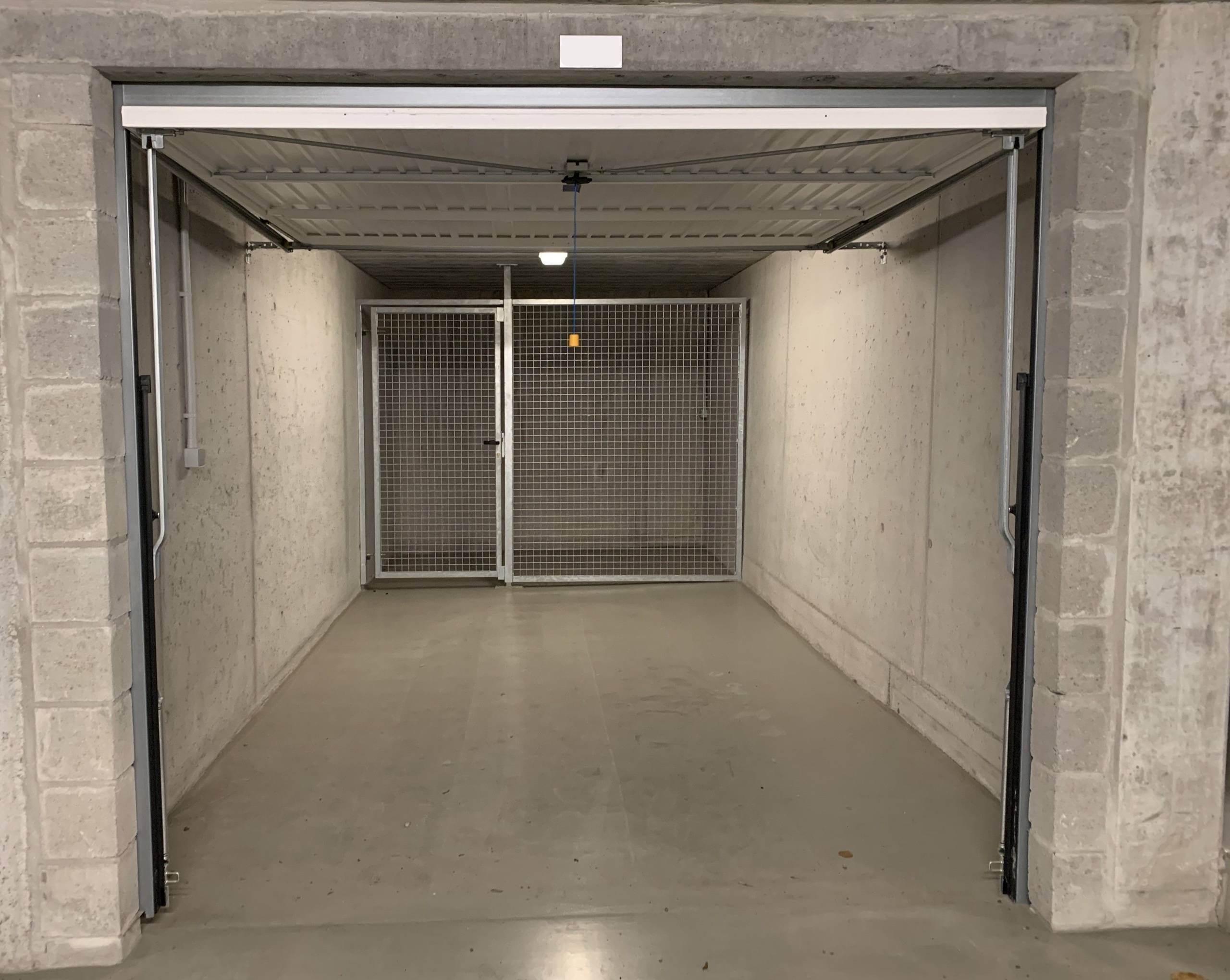 Ondergrondse garagebox met aparte (fietsen)berging te Brugge - foto 2